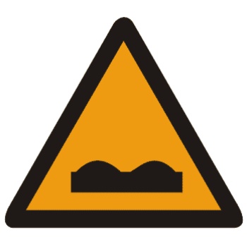 路面不平:此标志设在路面不平的路段以前适当位置。