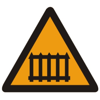 有人看守铁路道口:此标志设在不易发现的道口以前适当位置。