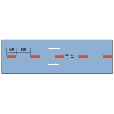 双向两车道路面中心线: