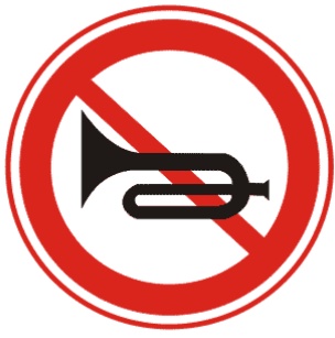 禁止鸣喇叭:表示禁止鸣喇叭。此标志设在需要禁止鸣喇叭的地方。禁止鸣喇叭的时间和范围可用辅助标志说明。
